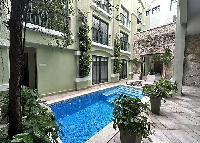 Amazinn Places Casco Viejo Design Pool X